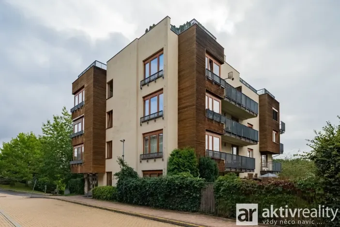 Pronájem bytu 2+kk, Praha - Smíchov, Na Císařce, 49 m2