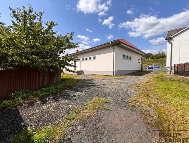Prodej komerční nemovitosti, Šternberk, Svatoplukova, 244 m2