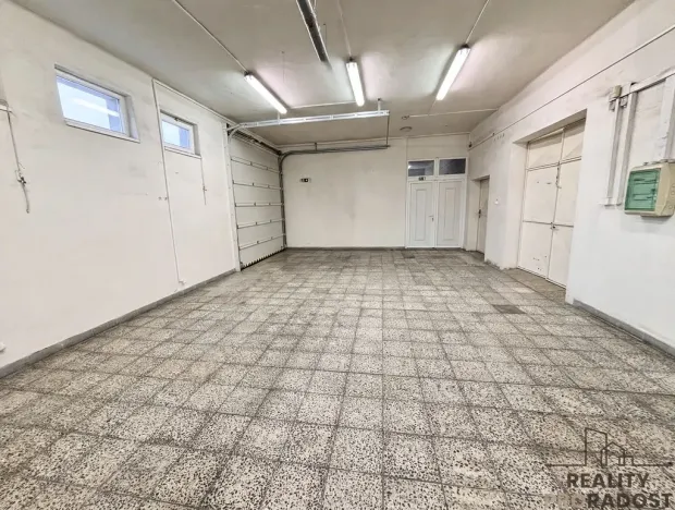 Prodej komerční nemovitosti, Šternberk, Svatoplukova, 244 m2