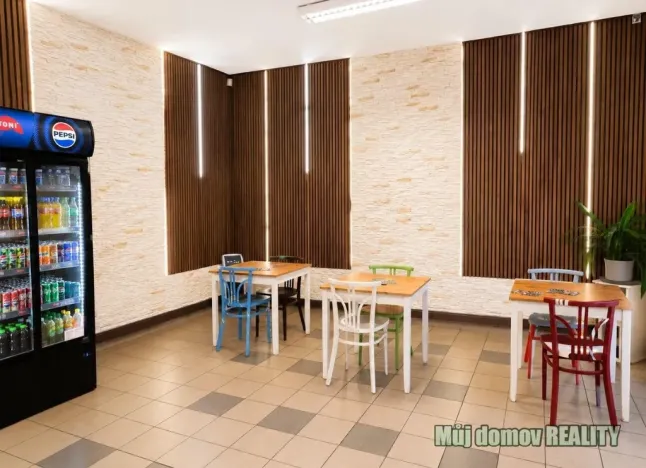 Pronájem restaurace, Praha - Čakovice, 75 m2
