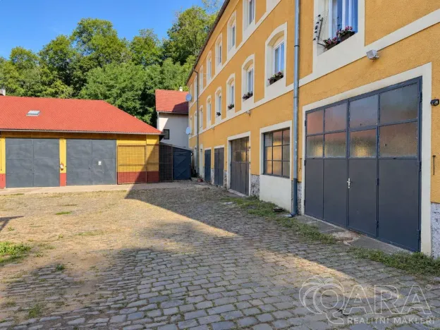 Pronájem výrobních prostor, Tábor, Pod Tržním nám., 140 m2