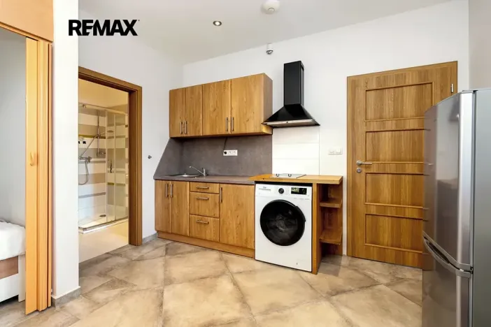 Pronájem bytu 1+kk, Zbuzany, Mramorová, 20 m2