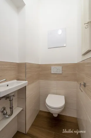 Pronájem bytu 2+kk, Praha - Vinohrady, náměstí Jiřího z Lobkovic, 47 m2