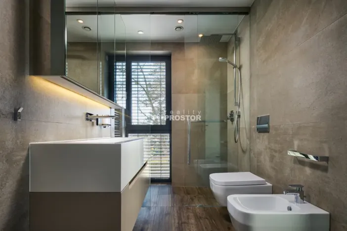 Pronájem rodinného domu, Praha - Troja, Pod Salabkou, 433 m2
