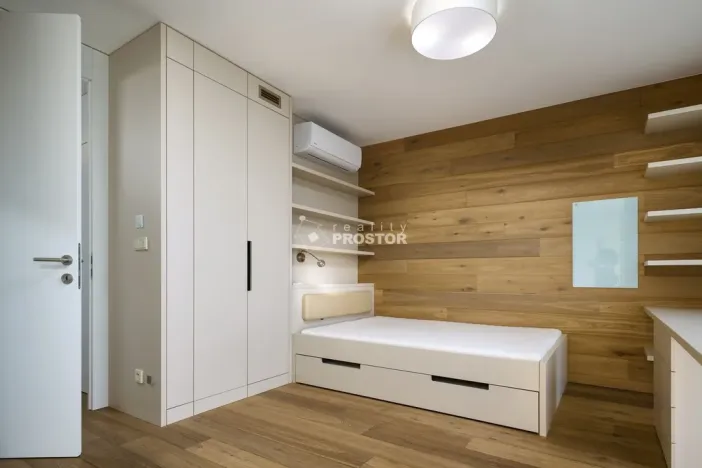 Pronájem rodinného domu, Praha - Troja, Pod Salabkou, 433 m2