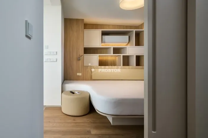 Pronájem rodinného domu, Praha - Troja, Pod Salabkou, 433 m2