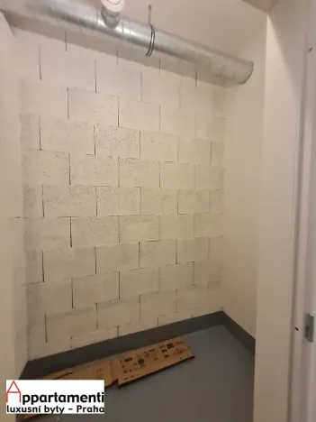 Pronájem bytu 1+kk, Praha - Hloubětín, Poděbradská, 35 m2