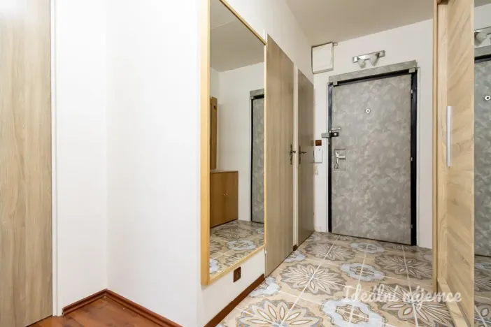 Pronájem bytu 2+kk, Praha, Na Komořsku, 45 m2