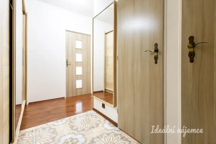 Pronájem bytu 2+kk, Praha, Na Komořsku, 45 m2