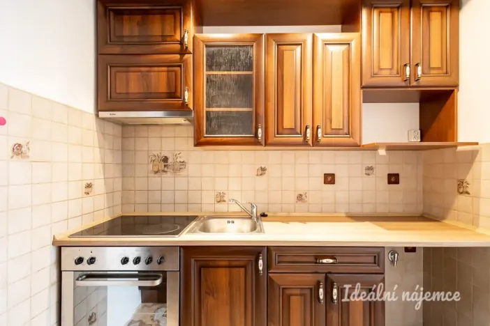 Pronájem bytu 2+kk, Praha - Komořany, Na Komořsku, 45 m2
