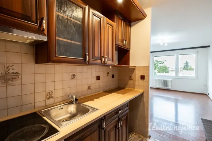 Pronájem bytu 2+kk, Praha - Komořany, Na Komořsku, 45 m2