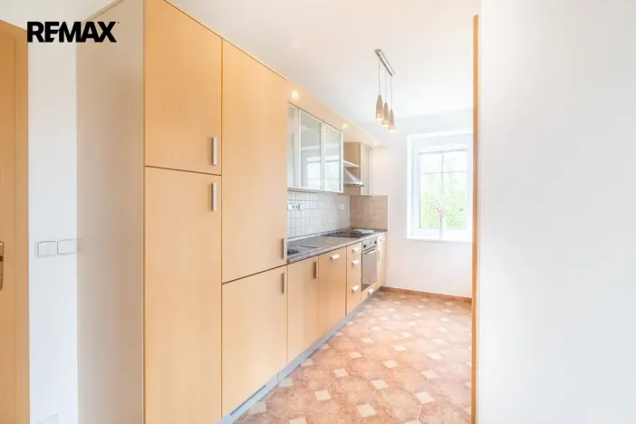 Prodej bytu 2+kk, Vestec, Ve Stromkách, 45 m2