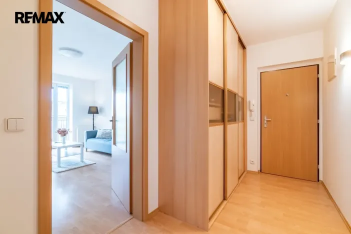 Prodej bytu 2+kk, Vestec, Ve Stromkách, 45 m2