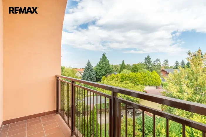 Prodej bytu 2+kk, Vestec, Ve Stromkách, 45 m2