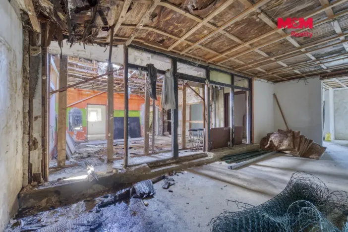 Prodej obchodního prostoru, Dubí, 202 m2