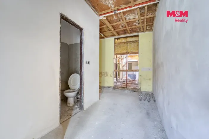 Prodej obchodního prostoru, Dubí, 202 m2