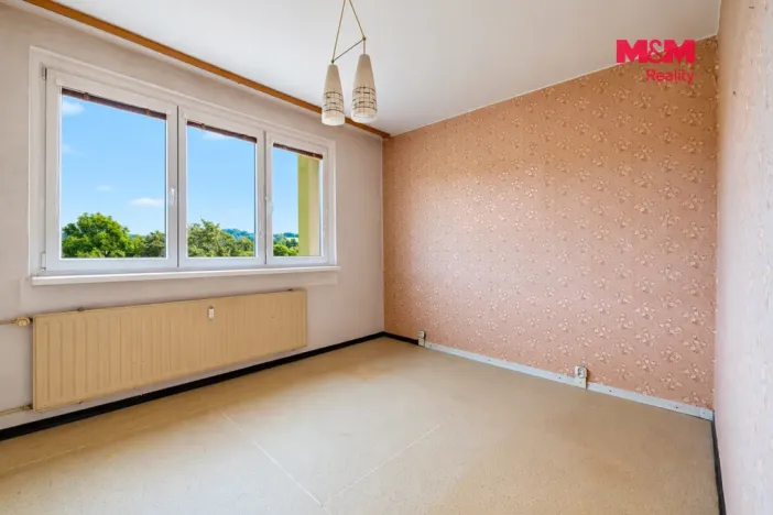 Prodej bytu 3+1, Cvikov - Cvikov II, Sídliště, 76 m2