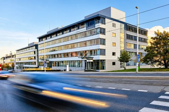 Pronájem kanceláře, Praha - Dejvice, Evropská, 55 m2