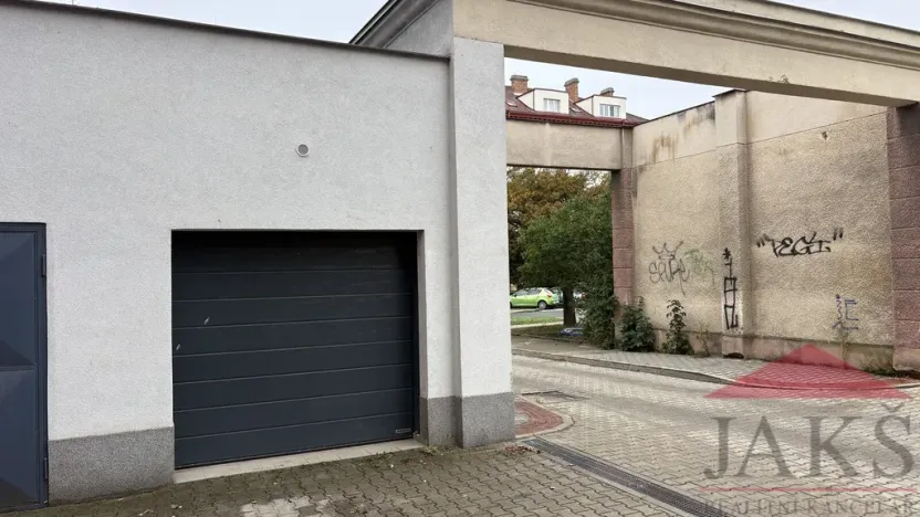 Prodej garáže, Plzeň, Francouzská třída, 26 m2