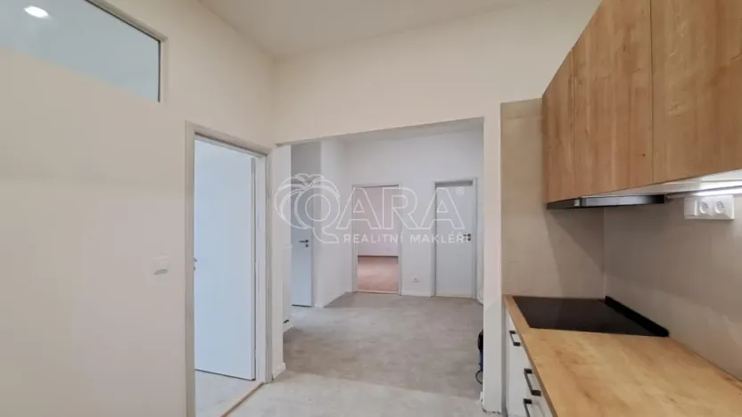 Pronájem bytu 2+kk, Praha - Holešovice, Komunardů, 49 m2