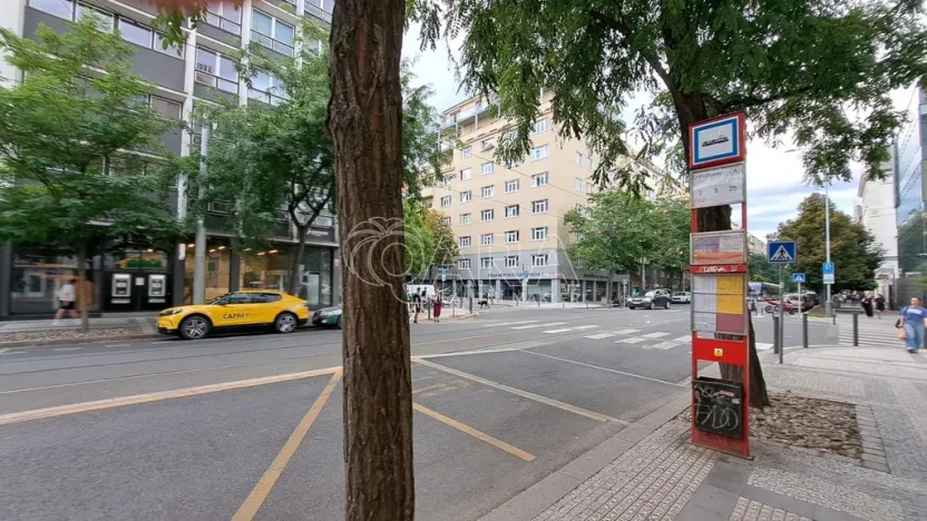 Pronájem bytu 2+kk, Praha - Holešovice, Komunardů, 49 m2