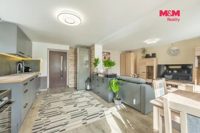 Prodej rodinného domu, Klobuky - Kobylníky, 204 m2