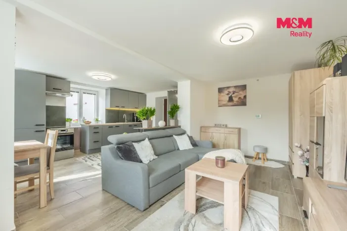 Prodej rodinného domu, Klobuky - Kobylníky, 204 m2