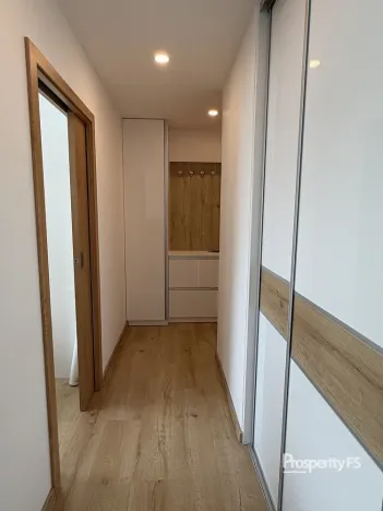 Pronájem bytu 2+kk, Kladno - Kročehlavy, Švýcarská, 42 m2