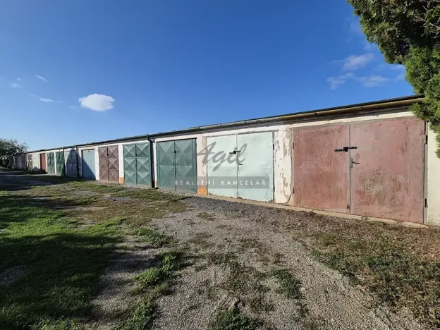 Prodej garáže, Šlapanice, 18 m2
