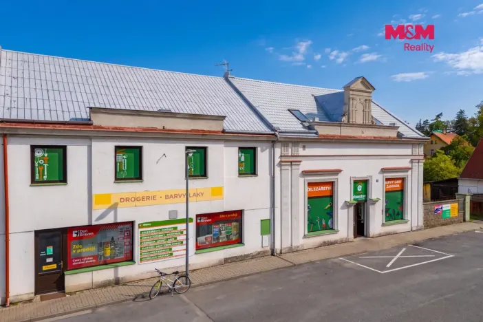 Pronájem obchodního prostoru, Křinec, Náměstí, 439 m2