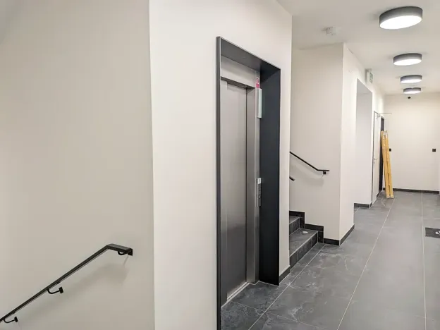 Pronájem bytu 1+kk, Brno, Komárovská, 28 m2