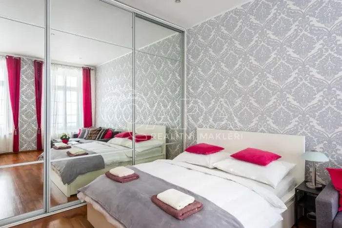 Pronájem bytu 1+kk, Praha - Nové Město, Růžová, 39 m2