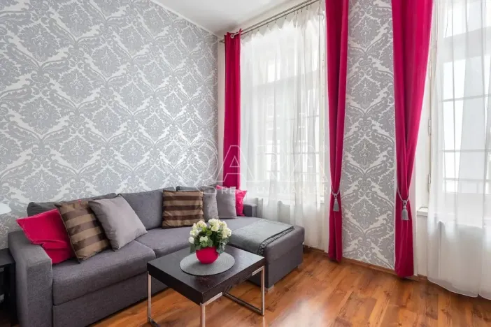 Pronájem bytu 1+kk, Praha - Nové Město, Růžová, 39 m2