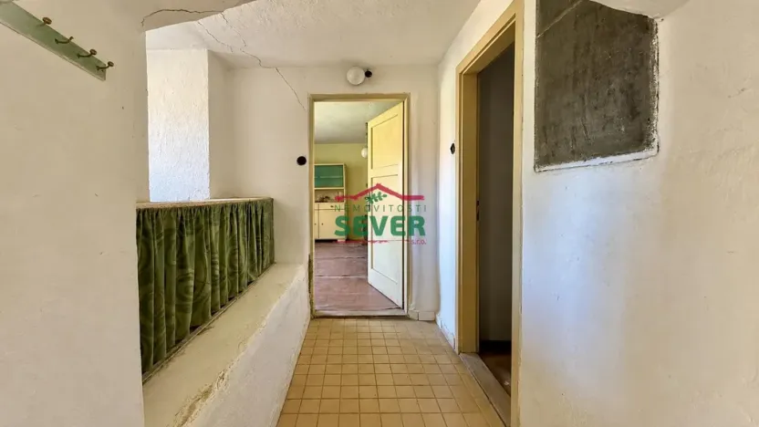 Prodej rodinného domu, Křesín - Levousy, 241 m2