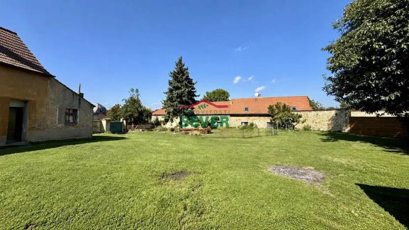 Prodej rodinného domu, Křesín - Levousy, 241 m2
