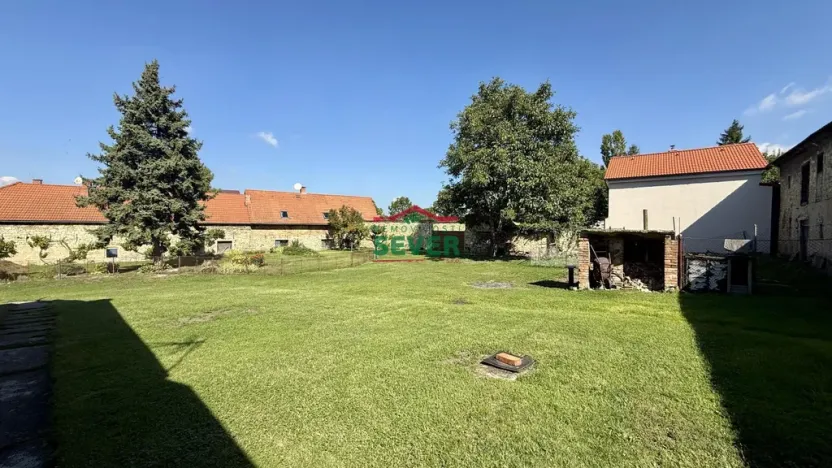 Prodej rodinného domu, Křesín - Levousy, 241 m2