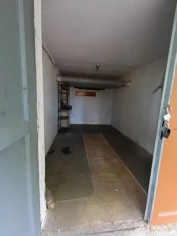 Pronájem garáže, Praha - Strašnice, Pod strání, 18 m2