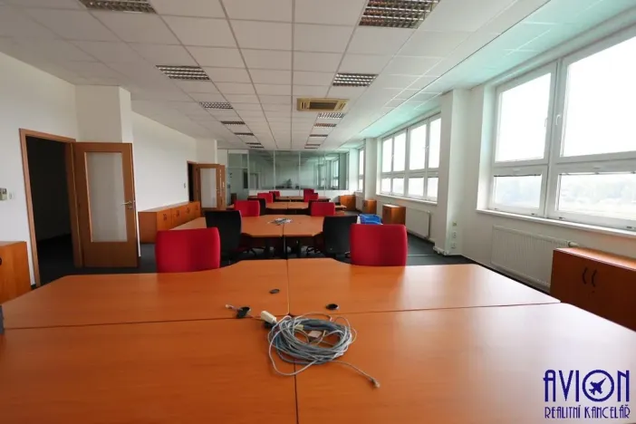 Pronájem kanceláře, Praha - Modřany, Mezi vodami, 400 m2