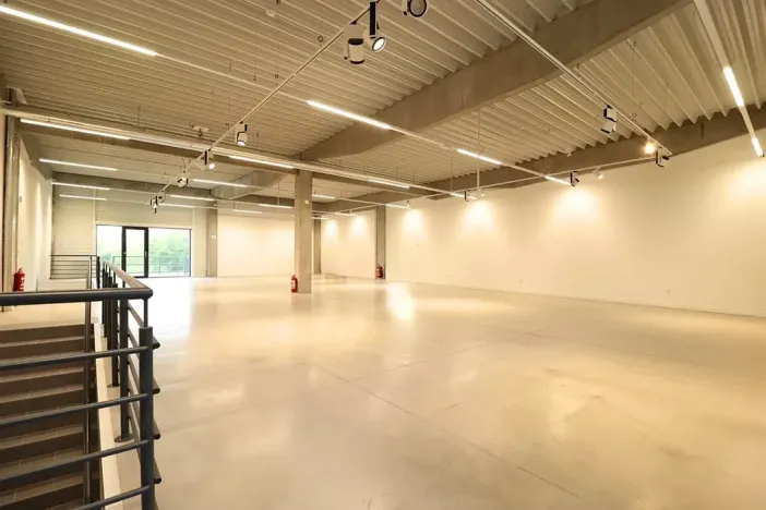 Pronájem obchodního prostoru, Brno, Heršpická, 529 m2