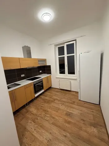 Pronájem bytu 2+1, Praha - Michle, Nuselská, 55 m2