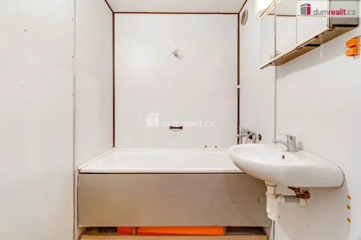 Prodej bytu 3+kk, Praha - Horní Počernice, Chodovická, 63 m2