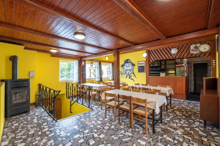 Prodej ubytování, Jestřabí v Krkonoších - Křížlice, 450 m2