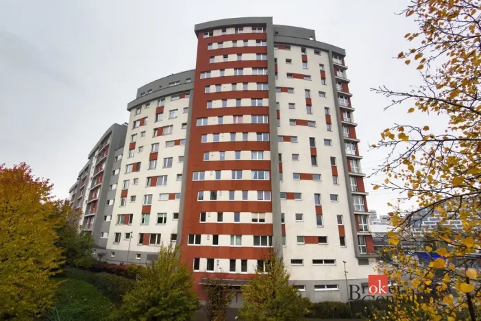 Pronájem bytu 3+kk, Praha - Hloubětín, Nademlejnská, 85 m2