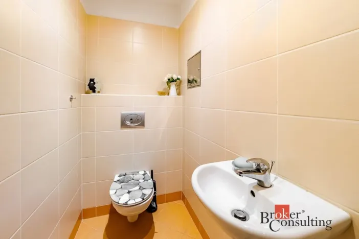 Pronájem bytu 3+kk, Praha - Hloubětín, Nademlejnská, 85 m2