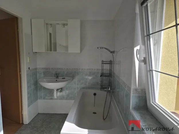 Pronájem bytu 3+1, Kralupy nad Vltavou, Kuzmínova, 60 m2