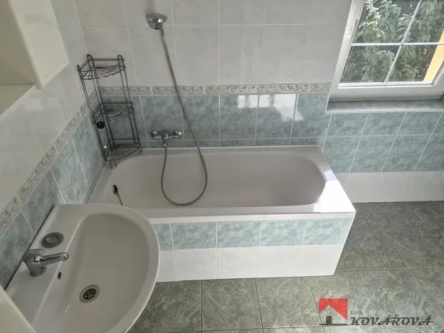 Pronájem bytu 3+1, Kralupy nad Vltavou, Kuzmínova, 60 m2
