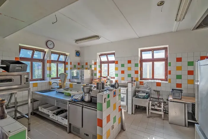 Dražba ubytování, Všechovice, 2500 m2