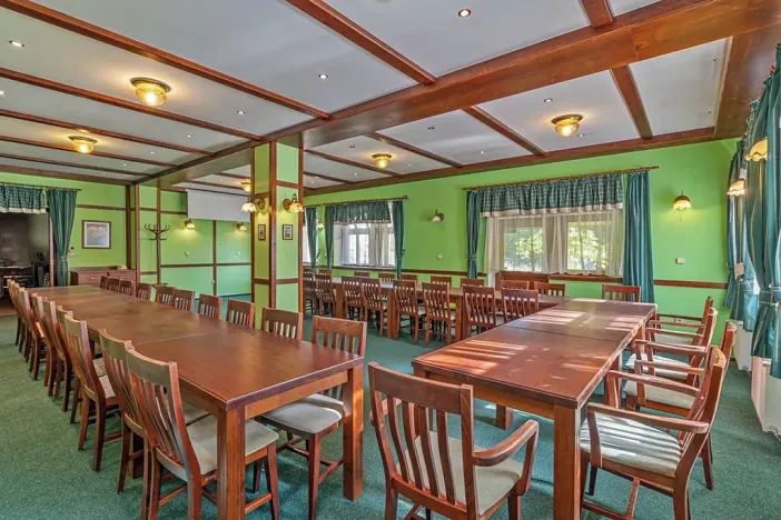 Dražba ubytování, Všechovice, 2500 m2