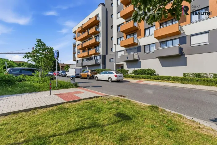 Pronájem bytu 1+kk, Praha - Třebonice, Do zahrádek I, 29 m2