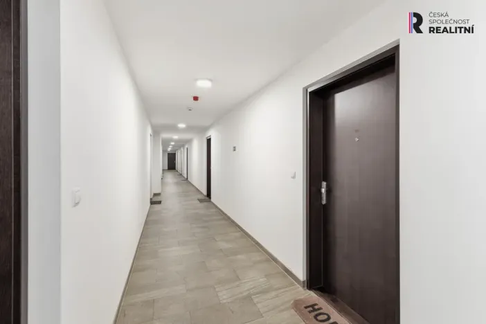 Pronájem bytu 1+kk, Praha - Třebonice, Do zahrádek I, 29 m2